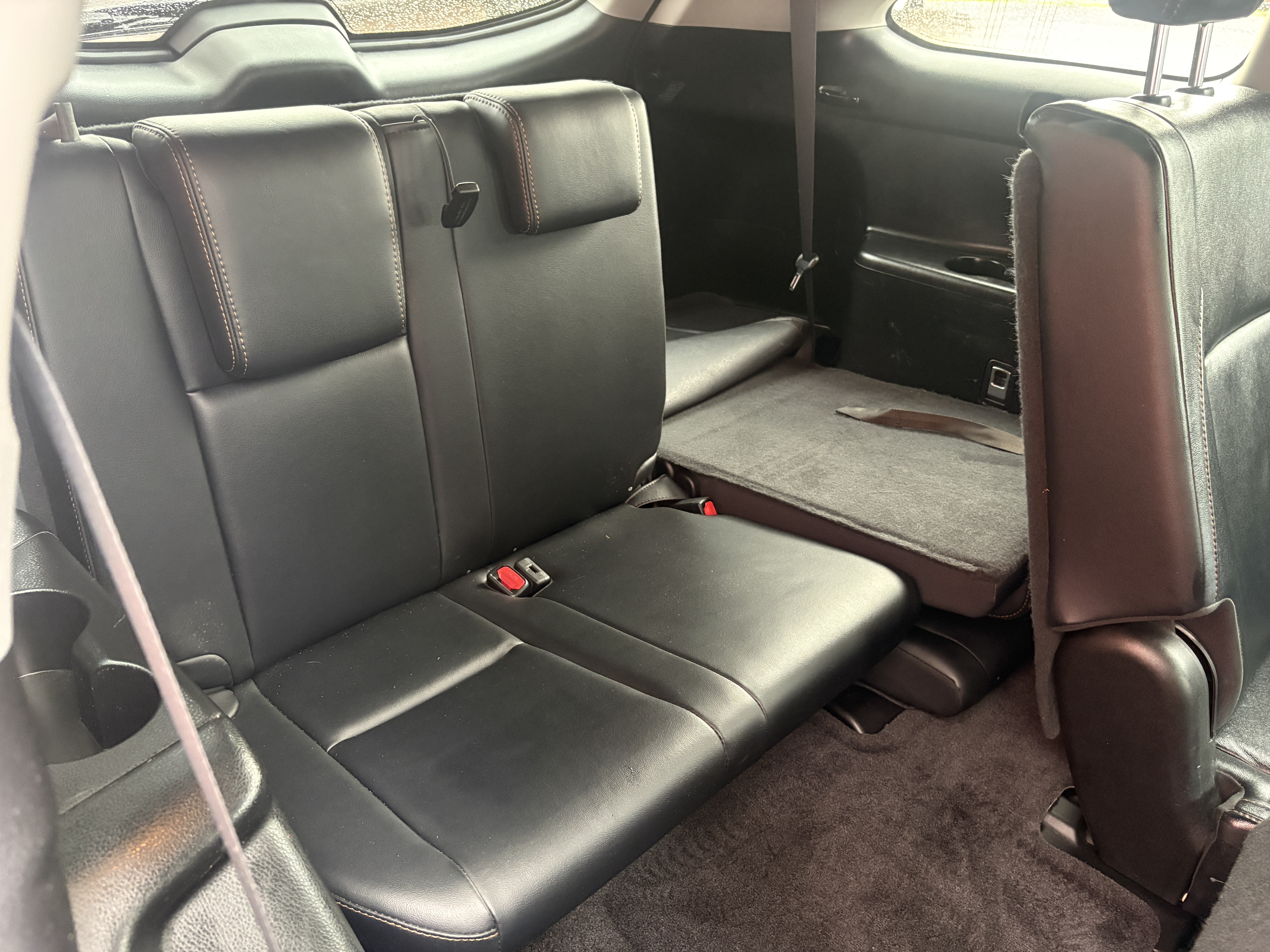 Used 2018 Toyota Highlander AWD V6 image 11