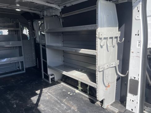 Used 2019 Ford Transit 150 image 9