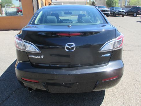 Used 2013 MAZDA MAZDA3 i Touring Sedan FWD image 7