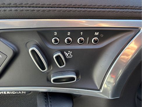 Used 2020 Jaguar F-TYPE image 21