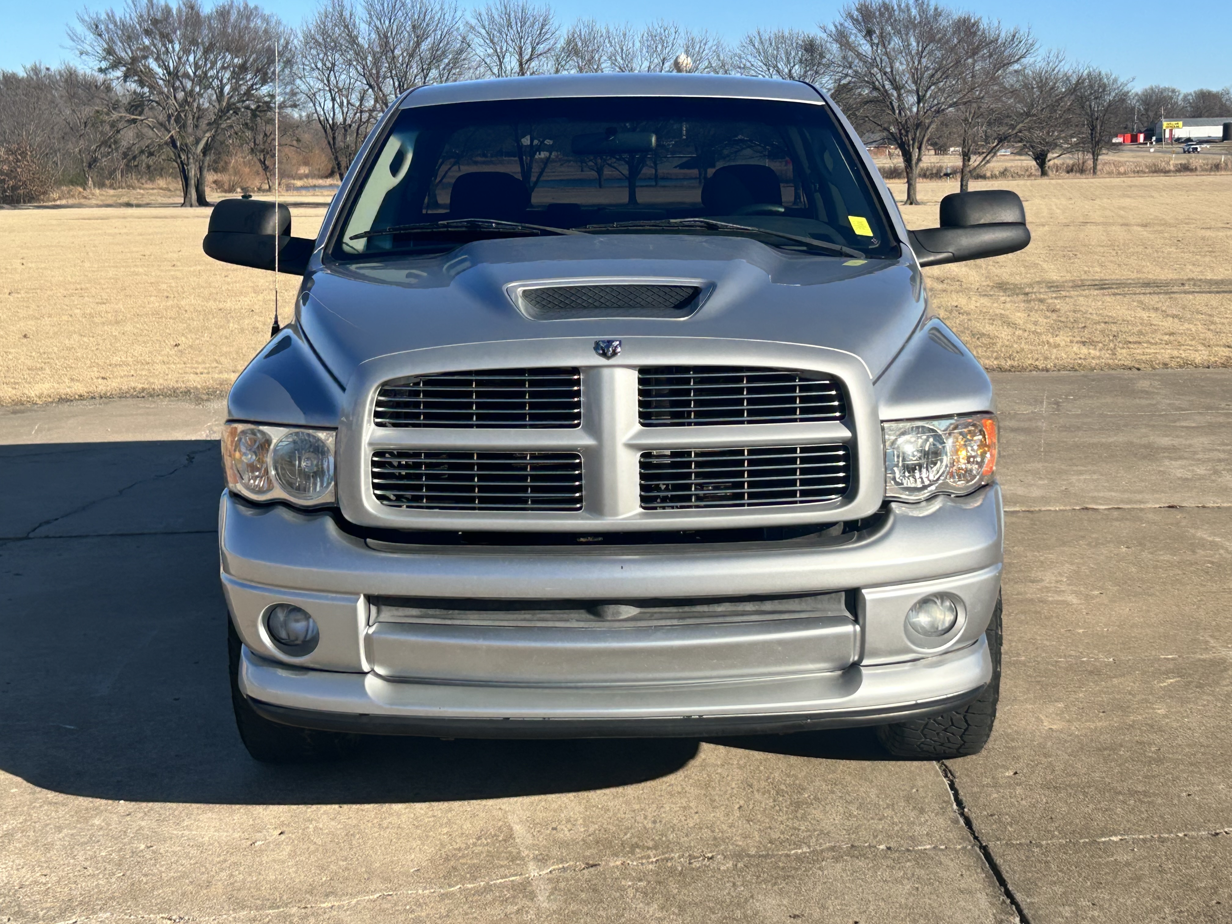 Used 2005 Dodge Ram 1500 Truck SLT AWD/4WD image 2