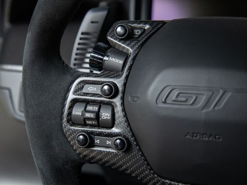 Used 2022 Ford GT RWD image 83