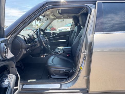 Used 2016 MINI Cooper Clubman FWD image 16