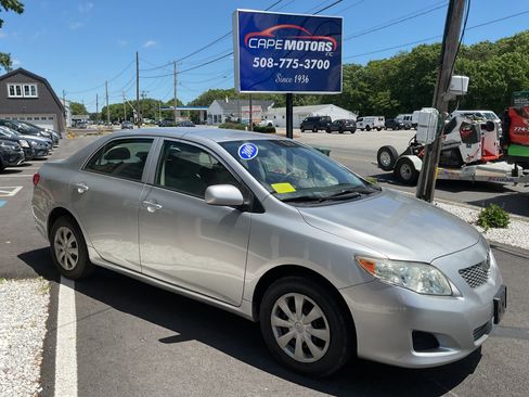 Used 2009 Toyota Corolla LE FWD image 1