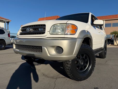 Used 2004 Toyota Sequoia SR5 image 5