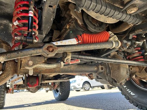 Used 2005 Jeep Wrangler Unlimited Rubicon image 13