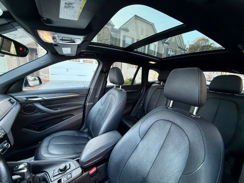 Used 2017 BMW X1 sDrive28i image 11