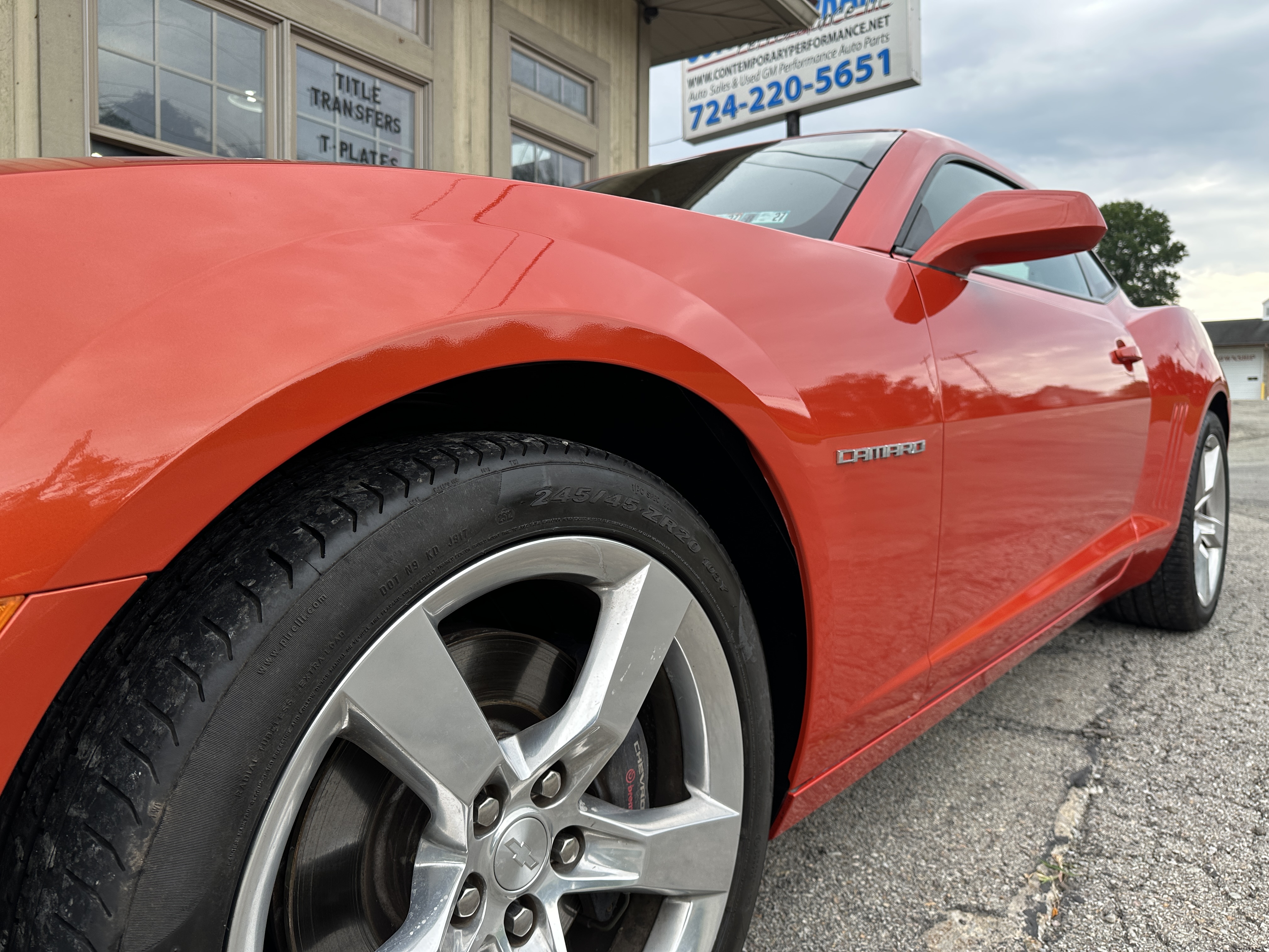 Used 2010 Chevrolet Camaro SS Coupe w/ 2SS RWD image 9