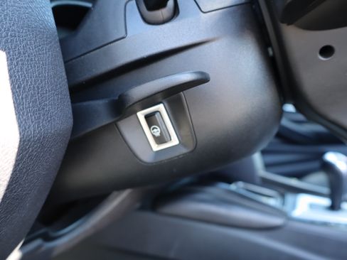 Used 2016 BMW M4 Competition image 33