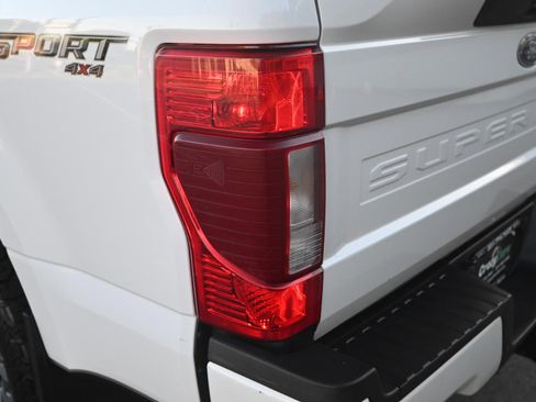 Used 2022 Ford F250 Lariat image 16