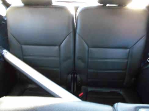 Used 2019 Kia Sorento LX image 8