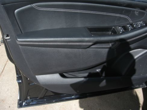 Used 2020 Ford Edge AWD Titanium image 8