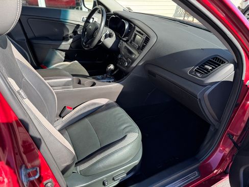Used 2013 Kia Optima SX image 12