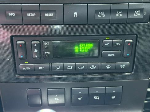 Used 2010 Ford Explorer Sport Trac 4x4 Limited V8 image 15