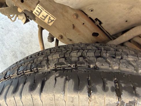 Used 2000 Ford F350 2WD Regular Cab DRW Super Duty image 15