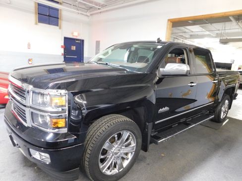 Used 2014 Chevrolet Silverado 1500 High Country image 9