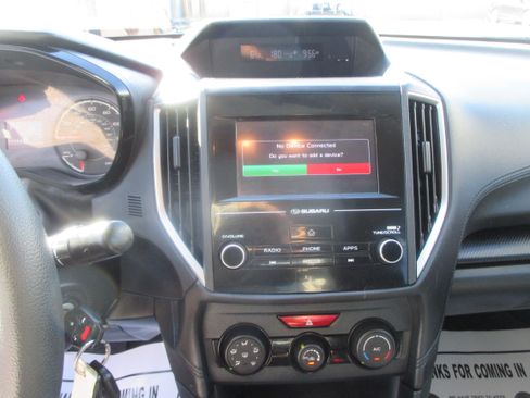 Used 2019 Subaru Impreza 2.0i Premium image 5