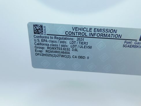 Used 2024 Buick Enclave FWD Essence image 34