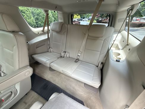 Used 2017 GMC Yukon XL 4WD Denali image 8