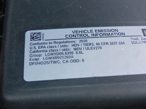 Used 2020 Chevrolet Silverado 2500 4x4 Crew Cab Custom image 31