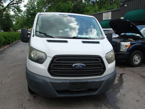 Used 2015 Ford Transit 150 image 4