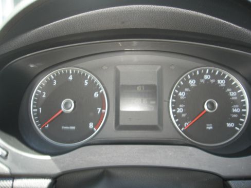 Used 2012 Volkswagen Jetta SE Sedan FWD image 10