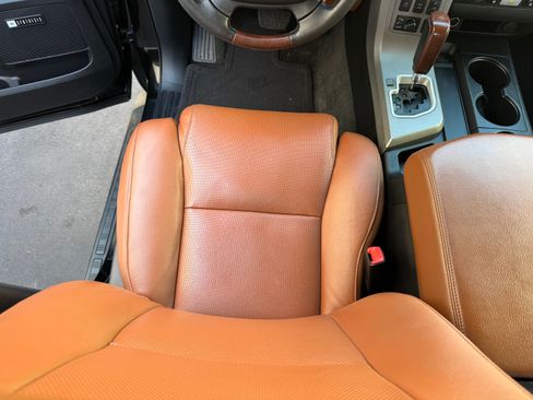 Used 2012 Toyota Sequoia Platinum image 17