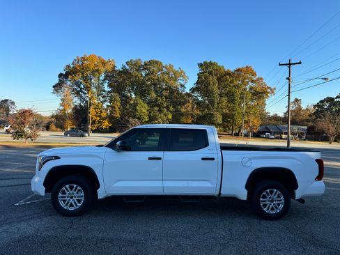 Used 2024 Toyota Tundra SR5 image 4