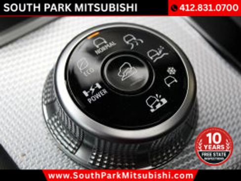 Used 2024 Mitsubishi Outlander SEL image 19