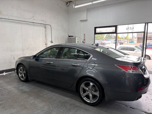 Used 2010 Acura TL SH-AWD w/ Technology Package image 4