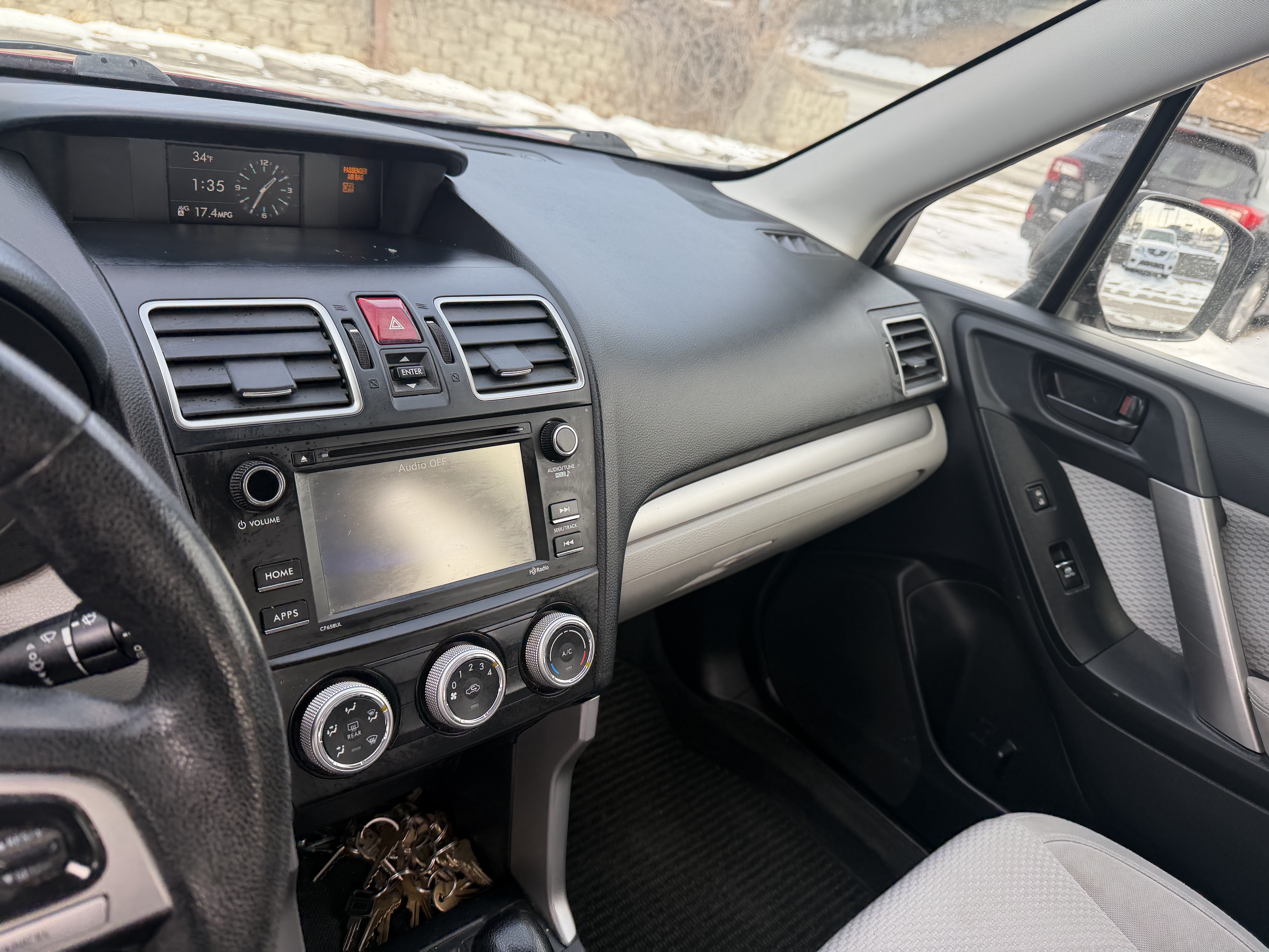 Used 2017 Subaru Forester 2.5i AWD/4WD image 14