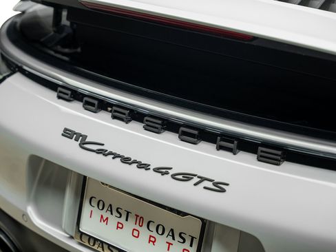 Used 2024 Porsche 911 AWD/4WD image 19