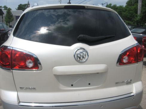 Used 2010 Buick Enclave AWD CXL image 5