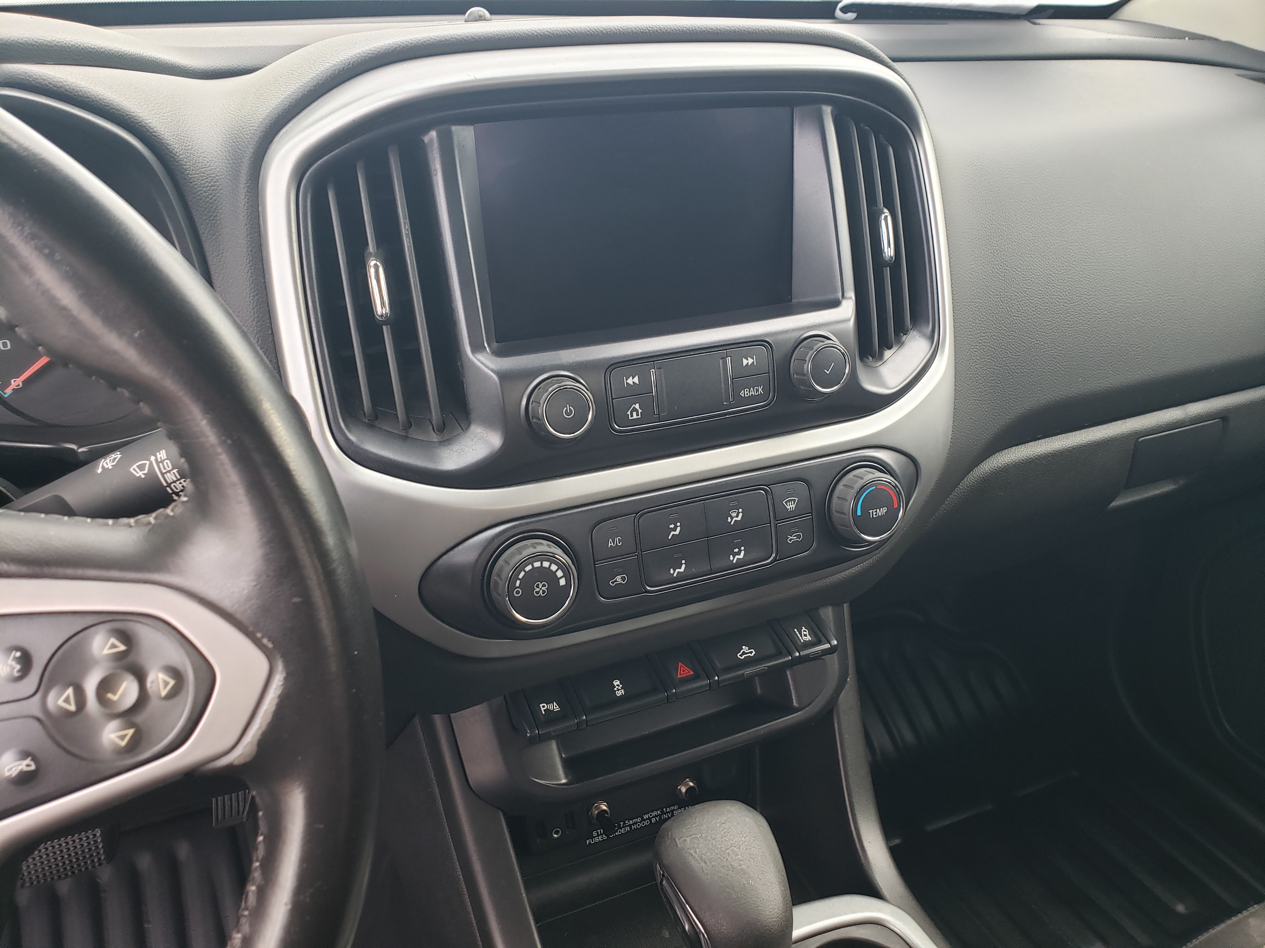 Used 2022 Chevrolet Colorado 2WD Extended Cab LT image 14