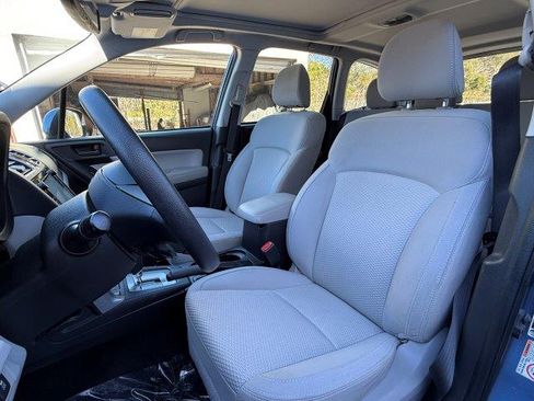 Used 2016 Subaru Forester 2.5i Premium image 14