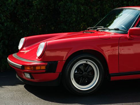 Used 1988 Porsche 911 Carrera image 3