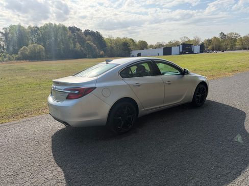 Used 2016 Buick Regal Premium image 21