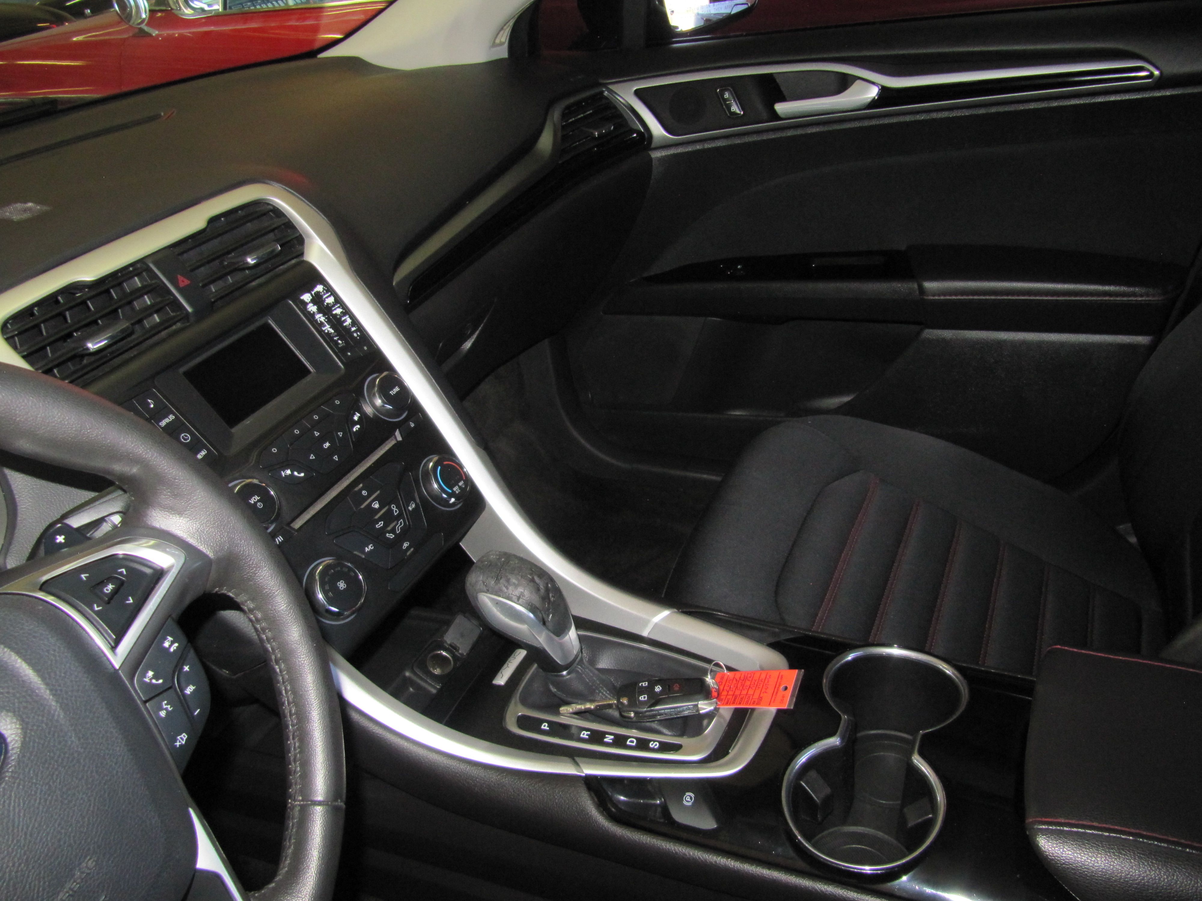 Used 2015 Ford Fusion SE FWD image 20