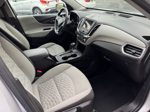 Used 2019 Chevrolet Equinox LT image 13