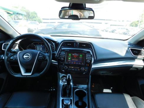 Used 2023 Nissan Maxima SV FWD image 11