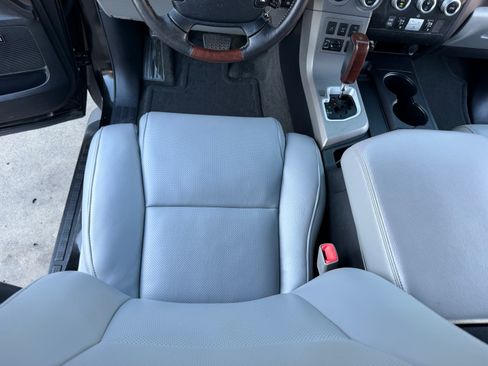 Used 2012 Toyota Sequoia Platinum image 18