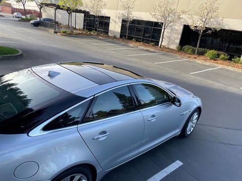 Used 2013 Jaguar XJ Supercharged image 10