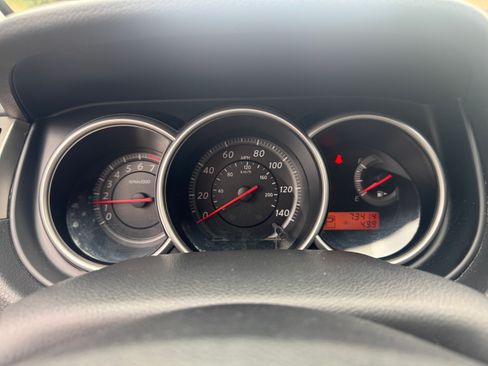 Used 2012 Nissan Versa 1.8 S w/ Special Edition FWD image 23