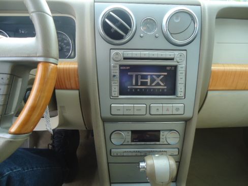 Used 2009 Lincoln MKZ AWD image 14