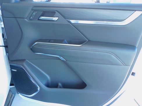 Certified 2025 GMC Acadia Elevation image 24