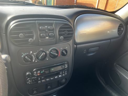 Used 2005 Chrysler PT Cruiser Touring Edition image 18