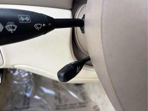 Used 2012 Mercedes-Benz SL 63 AMG image 22