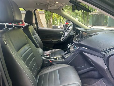Used 2015 Ford Escape FWD Titanium image 24