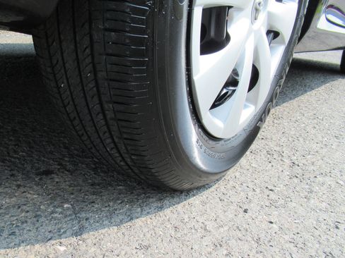Used 2010 Toyota Corolla LE Sedan FWD image 20