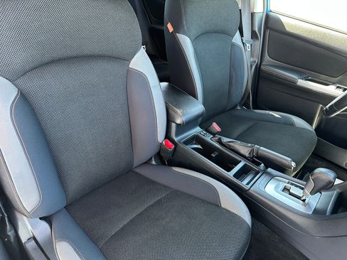 Used 2016 Subaru Crosstrek 2.0i Premium image 14